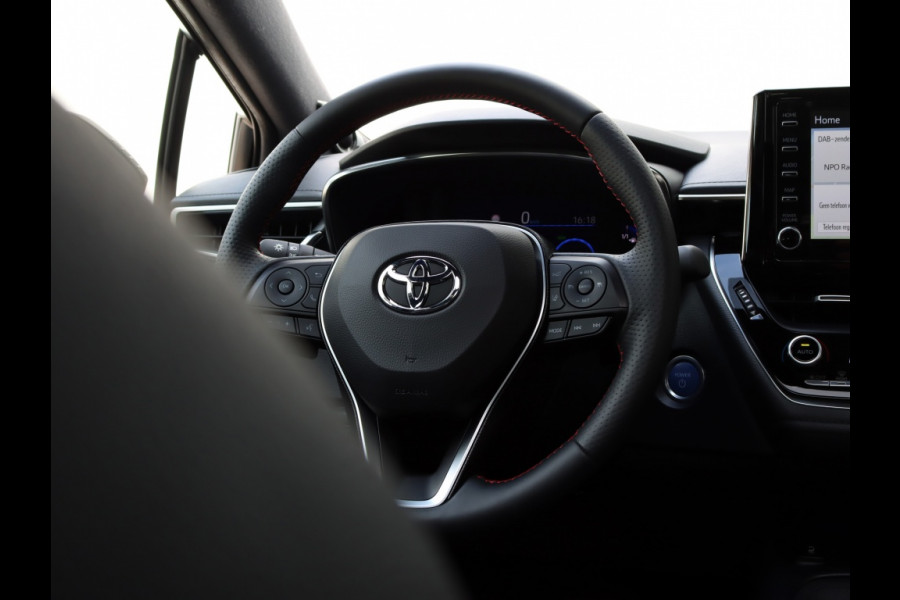 Toyota Corolla Touring Sports 2.0 Hybrid GR-Sport Plus | Panoramadak | JBL Audio | Head-up