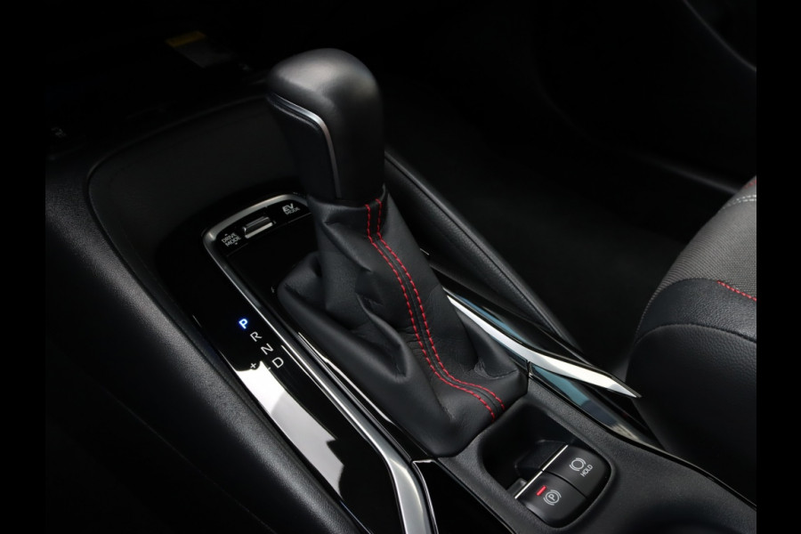 Toyota Corolla Touring Sports 2.0 Hybrid GR-Sport Plus | Panoramadak | JBL Audio | Head-up