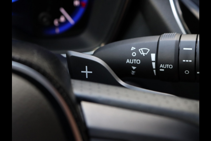 Toyota Corolla Touring Sports 2.0 Hybrid GR-Sport Plus | Panoramadak | JBL Audio | Head-up