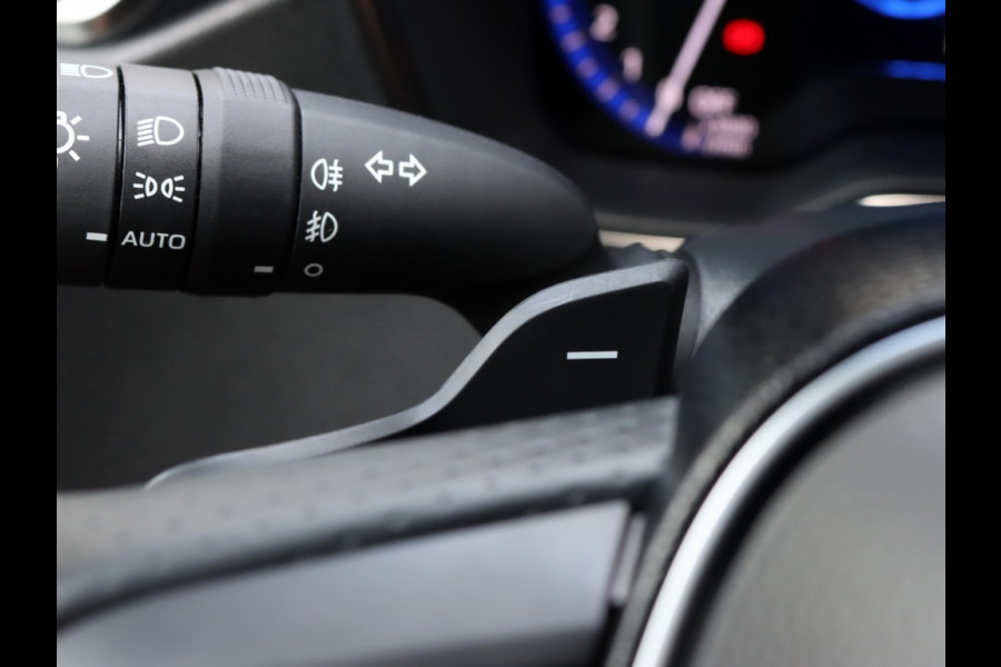 Toyota Corolla Touring Sports 2.0 Hybrid GR-Sport Plus | Panoramadak | JBL Audio | Head-up