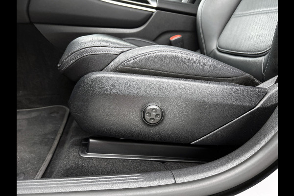 Mercedes-Benz GLC 300 e 4MATIC Luxury Line Lichtmetalen velgen | Navigatie | Parking support met camera achter | stuur verwarming |memory stoelen| Inclusief 24 maanden MB Certified garantie voor Europa.