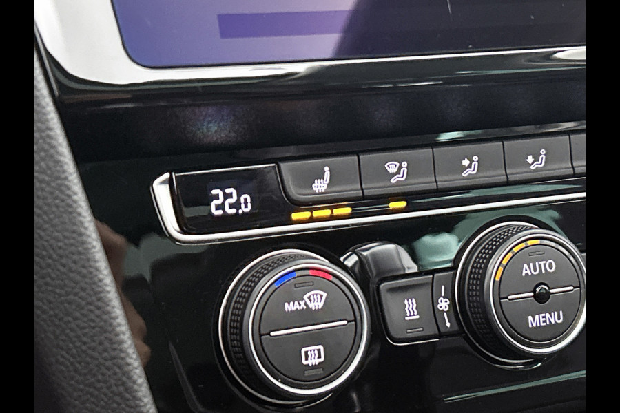 Volkswagen Passat Variant 1.4 TSI PHEV GTE Business R-LINE (VOLL!, Pano, Massage , Dynaudio, Camera, Head-up, Stoel+StuurV, Etc)