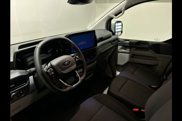 Ford E-Transit Cust. 340 L2H1 Sport 65 kWh Camera | Navi | Nieuw!  Trekhaak!
