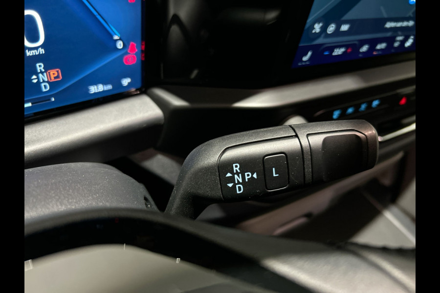 Ford E-Transit Cust. 340 L2H1 Sport 65 kWh Camera | Navi | Nieuw!  Trekhaak!