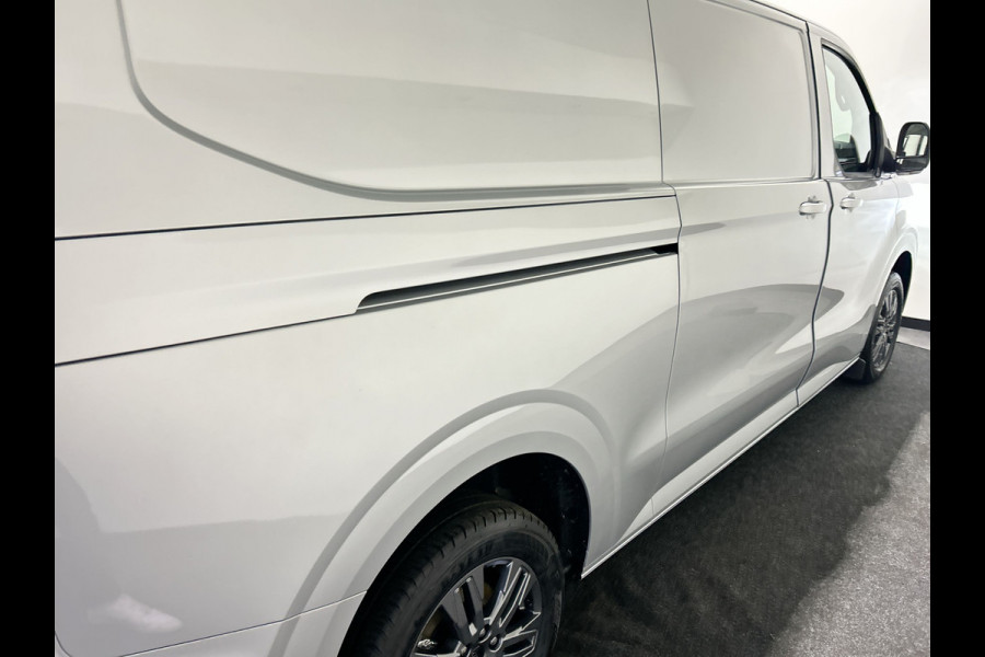 Ford E-Transit Cust. 340 L2H1 Sport 65 kWh Camera | Navi | Nieuw!  Trekhaak!