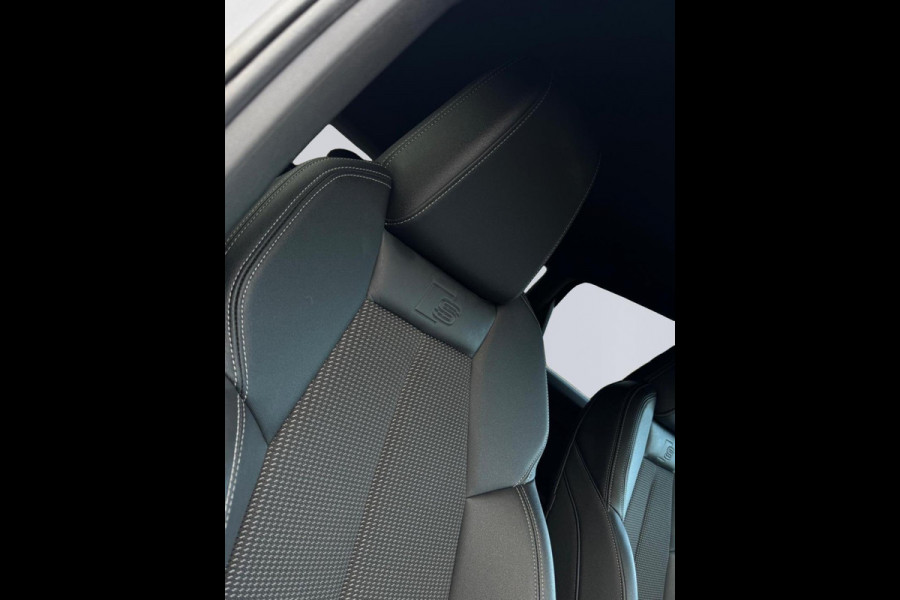 Audi Q4 e-tron 40 S 300 pk edition 77 kWh, SOH 92,5 %, 1 e eigenaar, 2 X S line, 21 ", Electrische trekhaak, NL auto met nap