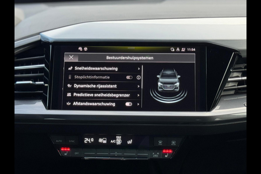 Audi Q4 e-tron 40 S 300 pk edition 77 kWh, SOH 92,5 %, 1 e eigenaar, 2 X S line, 21 ", Electrische trekhaak, NL auto met nap