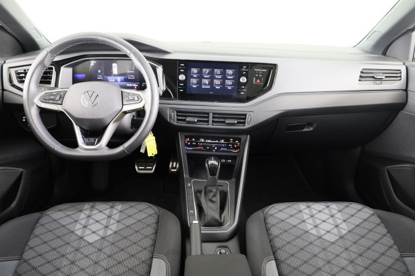 Volkswagen Taigo 1.5 TSI R-Line 150 PK DSG (Automaat) | Panorama dak | Black Style pakket | Trekhaak | Parkeer camera | Stoelverwarming |