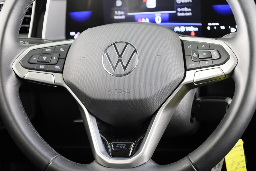 Volkswagen Taigo 1.5 TSI R-Line 150 PK DSG (Automaat) | Panorama dak | Black Style pakket | Trekhaak | Parkeer camera | Stoelverwarming |