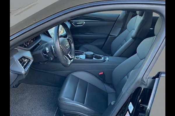 Audi e-tron GT GT 93 kWh 476pk | Panoramadak | Adaptieve cruise controle | Verwarmbare voorstoelen| 20 inch lichtmetalen velgen