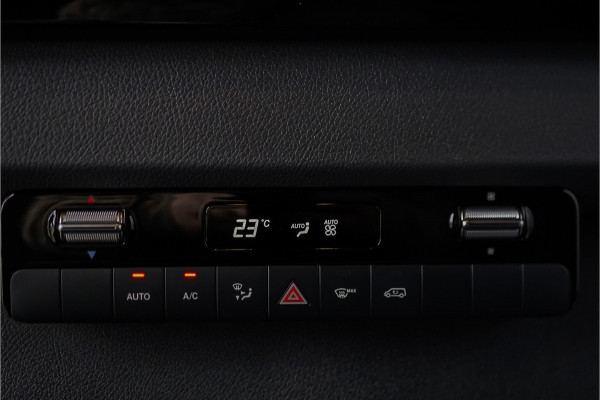 Mercedes-Benz Sprinter 319 1.9 CDI L2H2 RWD Panamericana Black Pack 2x Auto Schuifdeur Distronic Camera Navi Trekhaak 3.5T