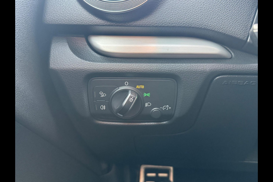 Audi A3 Sportback 40 e-tron S Line Virtual B&O Keyless Led Leder