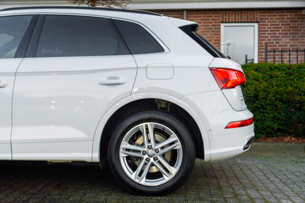 Audi Q5 50 TFSI e Quattro S Edition 2x S-Line Adaptive Trekhaak B&O Ambiance 360 Camera 19''