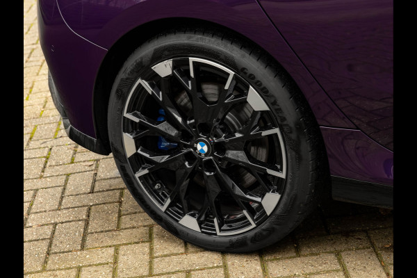 BMW 1-serie M135 xDrive - Pano - Driving Ass - Harman Kardon - Camera