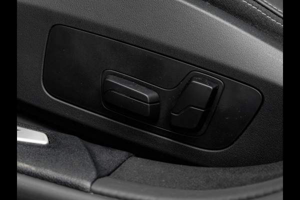 BMW 1-serie M135 xDrive - Pano - Driving Ass - Harman Kardon - Camera