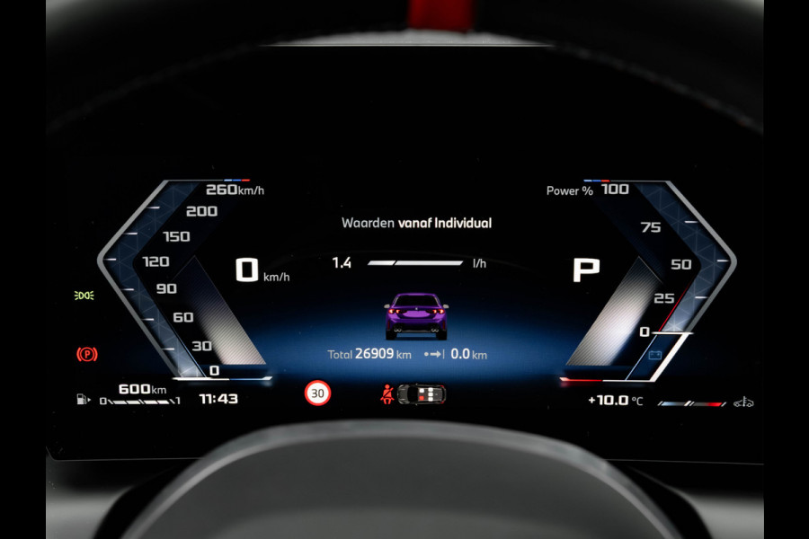 BMW 1-serie M135 xDrive - Pano - Driving Ass - Harman Kardon - Camera