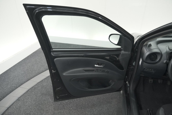 Toyota Aygo X 1.0 VVT-i MT Play | Camera | Apple Carplay | NL Auto | 100% Dealer Onderhouden