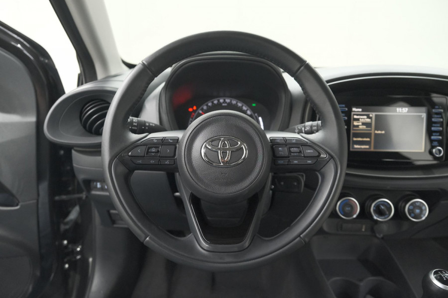 Toyota Aygo X 1.0 VVT-i MT Play | Camera | Apple Carplay | NL Auto | 100% Dealer Onderhouden