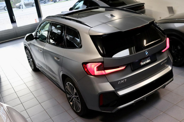 BMW iX1 xDrive30 Launch Ed M Sport|Frozen|PANO|MASSAGE