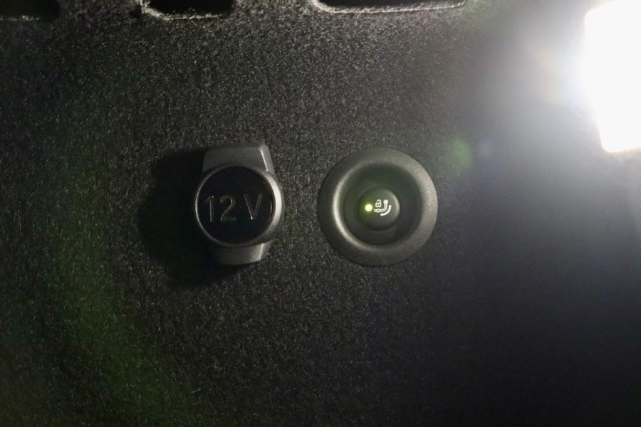 BMW iX1 xDrive30 Launch Ed M Sport|Frozen|PANO|MASSAGE