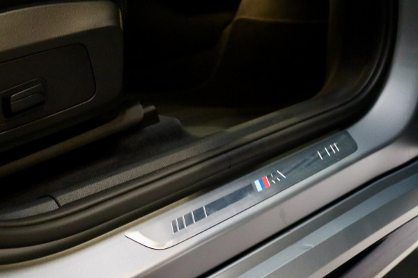 BMW iX1 xDrive30 Launch Ed M Sport|Frozen|PANO|MASSAGE