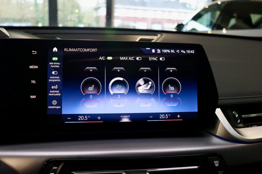 BMW iX1 xDrive30 Launch Ed M Sport|Frozen|PANO|MASSAGE