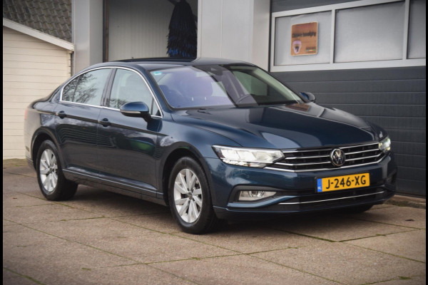 Volkswagen Passat 1.5 TSI Business APPLE CARPLAY/DRAADLOOS LADEN/PARKEER ASSISTENT