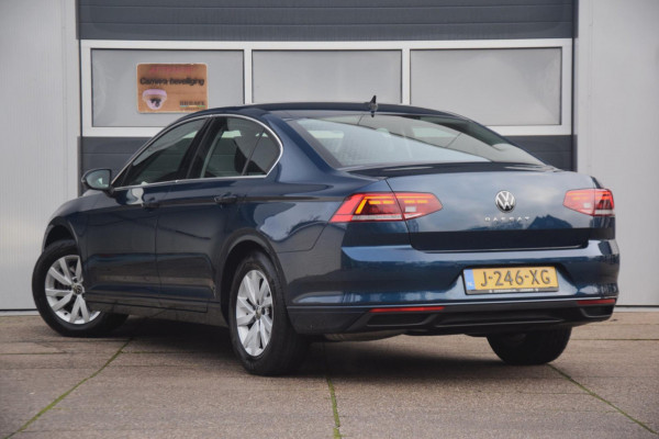 Volkswagen Passat 1.5 TSI Business APPLE CARPLAY/DRAADLOOS LADEN/PARKEER ASSISTENT