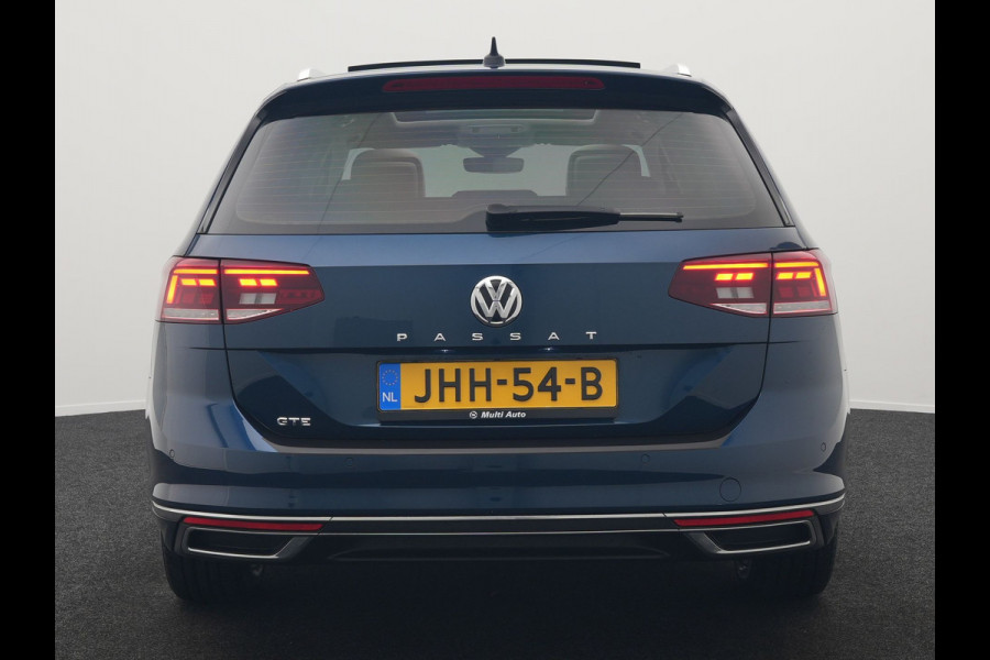 Volkswagen Passat Variant 1.4 TSI PHEV GTE Highline Plug In Hyrbid 218pk Dealer O.H PHEV | Panodak | Adaptive Cruise | Alcantara Sportstoelen Massage & Verwarmd | Apple Carplay | Camera | Virtual | Navigatie | Keyless | Blis | DAB |