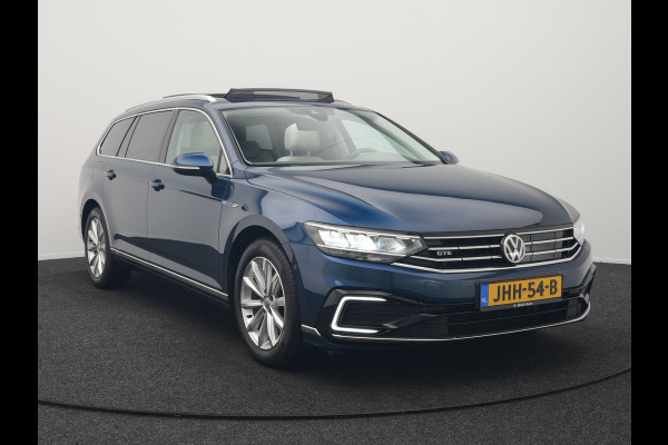 Volkswagen Passat Variant 1.4 TSI PHEV GTE Highline Plug In Hyrbid 218pk Dealer O.H PHEV | Panodak | Adaptive Cruise | Alcantara Sportstoelen Massage & Verwarmd | Apple Carplay | Camera | Virtual | Navigatie | Keyless | Blis | DAB |