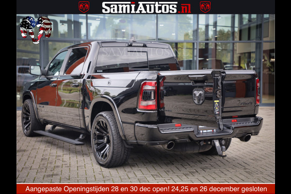 Dodge Ram 1500 LIMITED NIGHT | FEUL WHEELS | BOM VOL | 5.7 V8 4x4 | TOP STAAT | DUBBELE CABINE | MWK | XB9 | HUD | Deze RAM is momenteel in gebruik door ons. Gelieve ons te informeren indien u de pick-up wenst te bezichtigen.