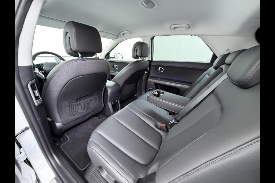 Hyundai IONIQ 5 Lounge AWD 77.4 kWh | SOH 100% RIJKLAAR! | FABRIEKSGARANTIE HYUNDAI TOT 10-2028| |STOELVERWARMING + VENTILATIE| DEALER OH. |ELEK. ACHTERKLEP| BOSE AUDIO| VOL OPTIES| ACHTERBANK VERWARMD| HEAD-UP