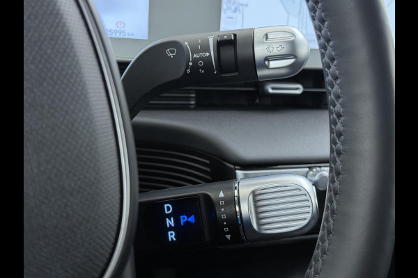 Hyundai IONIQ 5 Lounge AWD 77.4 kWh | SOH 100% RIJKLAAR! | FABRIEKSGARANTIE HYUNDAI TOT 10-2028| |STOELVERWARMING + VENTILATIE| DEALER OH. |ELEK. ACHTERKLEP| BOSE AUDIO| VOL OPTIES| ACHTERBANK VERWARMD| HEAD-UP