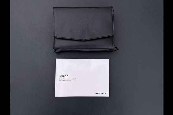 Hyundai IONIQ 5 Lounge AWD 77.4 kWh | SOH 100% RIJKLAAR! | FABRIEKSGARANTIE HYUNDAI TOT 10-2028| |STOELVERWARMING + VENTILATIE| DEALER OH. |ELEK. ACHTERKLEP| BOSE AUDIO| VOL OPTIES| ACHTERBANK VERWARMD| HEAD-UP