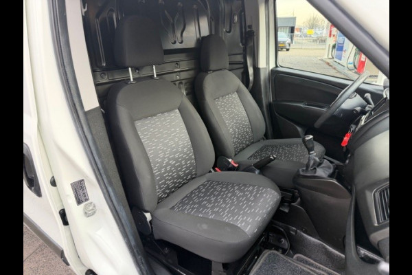 Opel Combo 1.3 CDTi L2H1 Edition AIRCO I NAVI I TREKHAAK I IMPERIAAL I EURO 6 I LAGE KILOMETERS