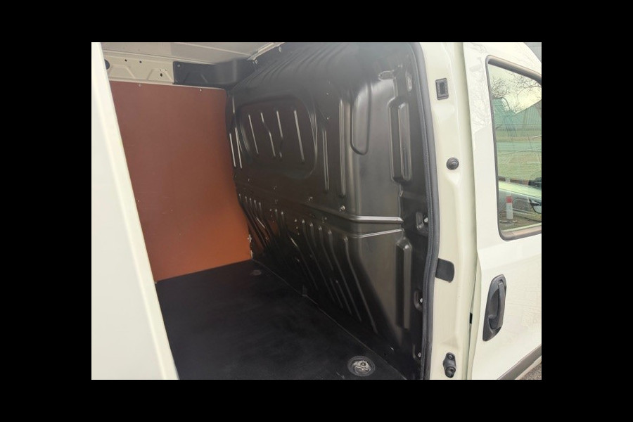 Opel Combo 1.3 CDTi L2H1 Edition AIRCO I NAVI I TREKHAAK I IMPERIAAL I EURO 6 I LAGE KILOMETERS