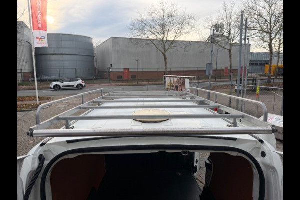 Opel Combo 1.3 CDTi L2H1 Edition AIRCO I NAVI I TREKHAAK I IMPERIAAL I EURO 6 I LAGE KILOMETERS