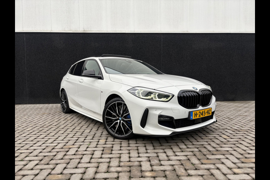 BMW 1-serie 118i - M Sport - Pano - Leder - CarPlay