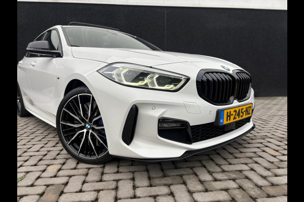 BMW 1-serie 118i - M Sport - Pano - Leder - CarPlay