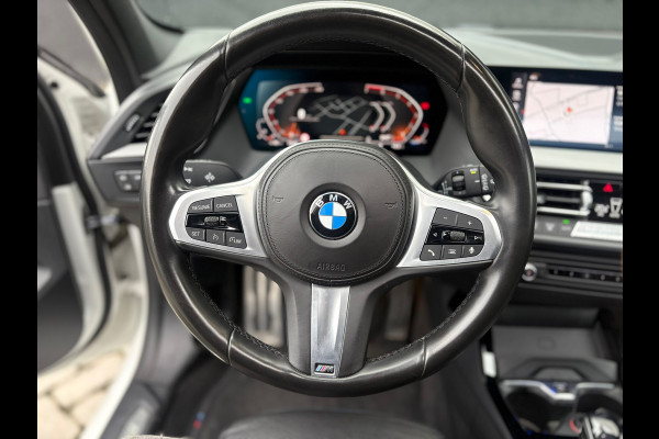 BMW 1-serie 118i - M Sport - Pano - Leder - CarPlay