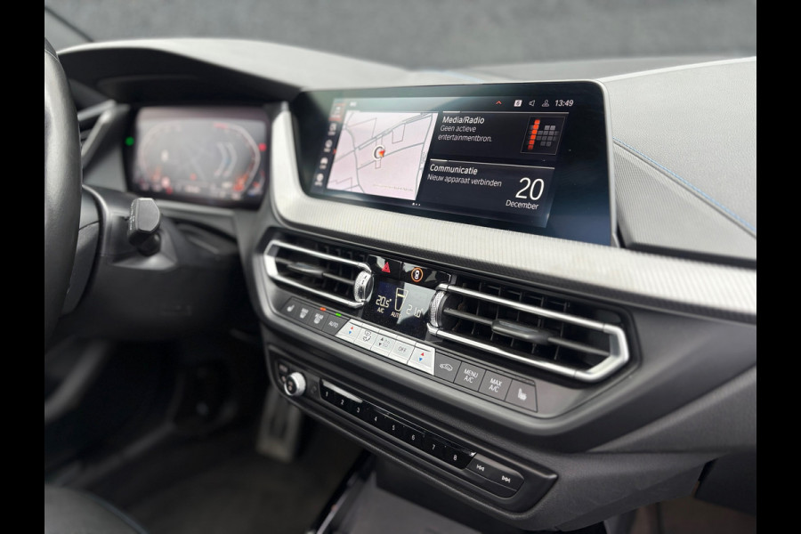 BMW 1-serie 118i - M Sport - Pano - Leder - CarPlay