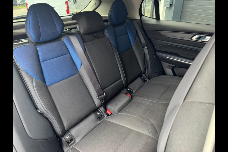 Lynk & Co 01 1.5 Black Edition Panoramadak/360° Camera/ACC/Stoelverwarming