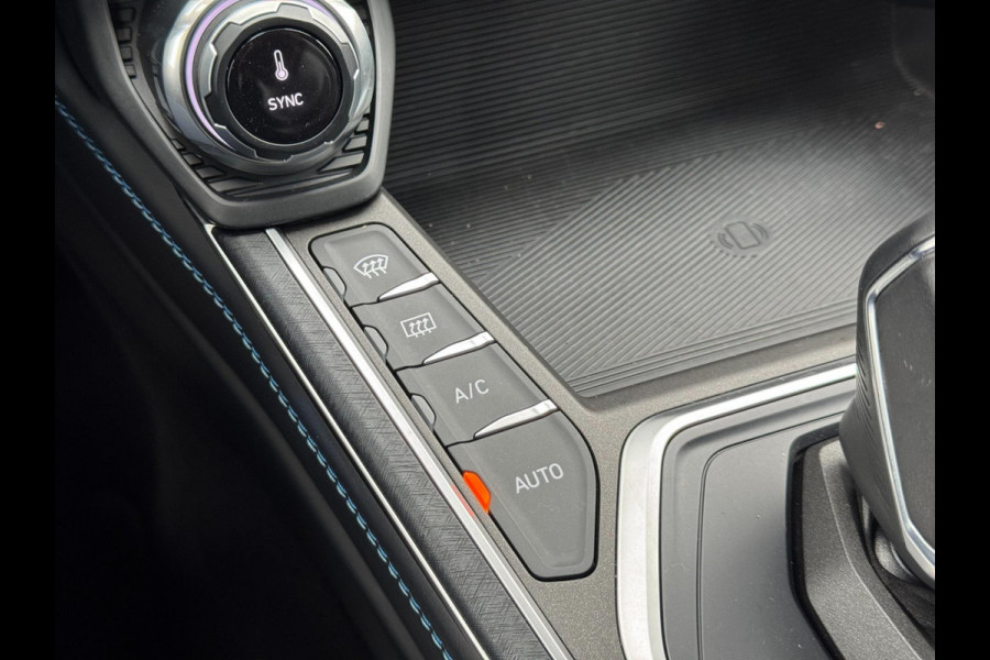 Lynk & Co 01 1.5 Black Edition Panoramadak/360° Camera/ACC/Stoelverwarming