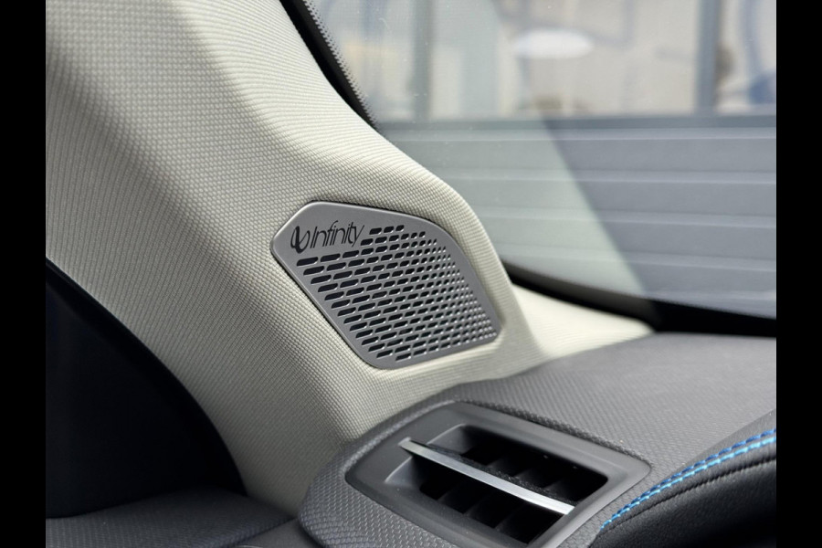 Lynk & Co 01 1.5 Black Edition Trekhaak/Panoramadak/ACC/Stoelverwarming