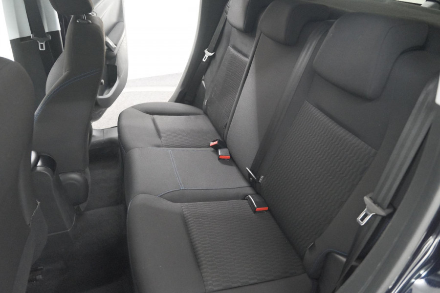 Peugeot 208 PureTech 82 Signature | Apple Carplay | Parkeersensoren | Navigatie | Airco