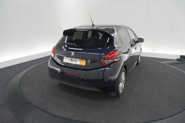 Peugeot 208 PureTech 82 Signature | Apple Carplay | Parkeersensoren | Navigatie | Airco