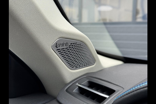 Lynk & Co 01 1.5 Black Edition Panoramadak/360° Camera/ACC/Stoelverwarming