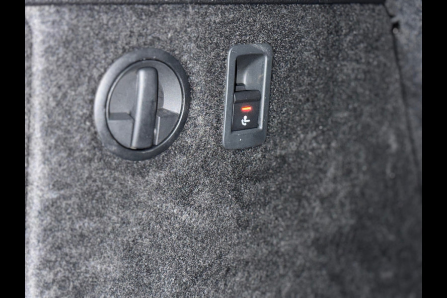 Audi A3 Sportback 1.5 TFSI CoD Sport S Line Edition | Pano | Sportstoelen | LED | Navigatie | Trekhaak