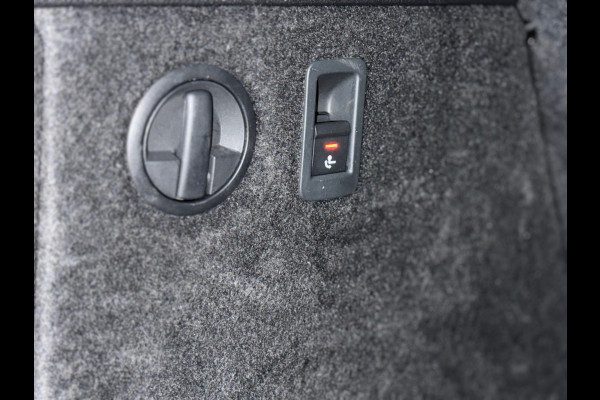 Audi A3 Sportback 1.5 TFSI CoD Sport S Line Edition | Pano | Sportstoelen | LED | Navigatie | Trekhaak