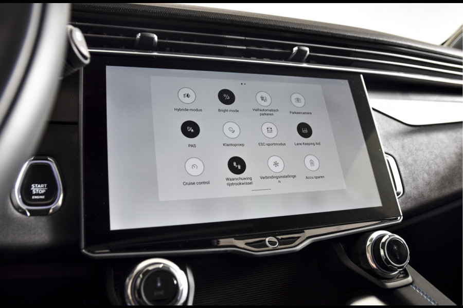 Lynk & Co 01 1.5 PHEV 261PK MY23 | Donkere hemel | 360 Camera | 7.4 kWh boordlader | S/K-panodak | Adapt. Cruise | Memory | Elek. klep | LM 20" | 2285